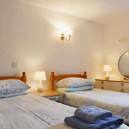 Barn Owl Cottage Кромфорд Екстериор снимка