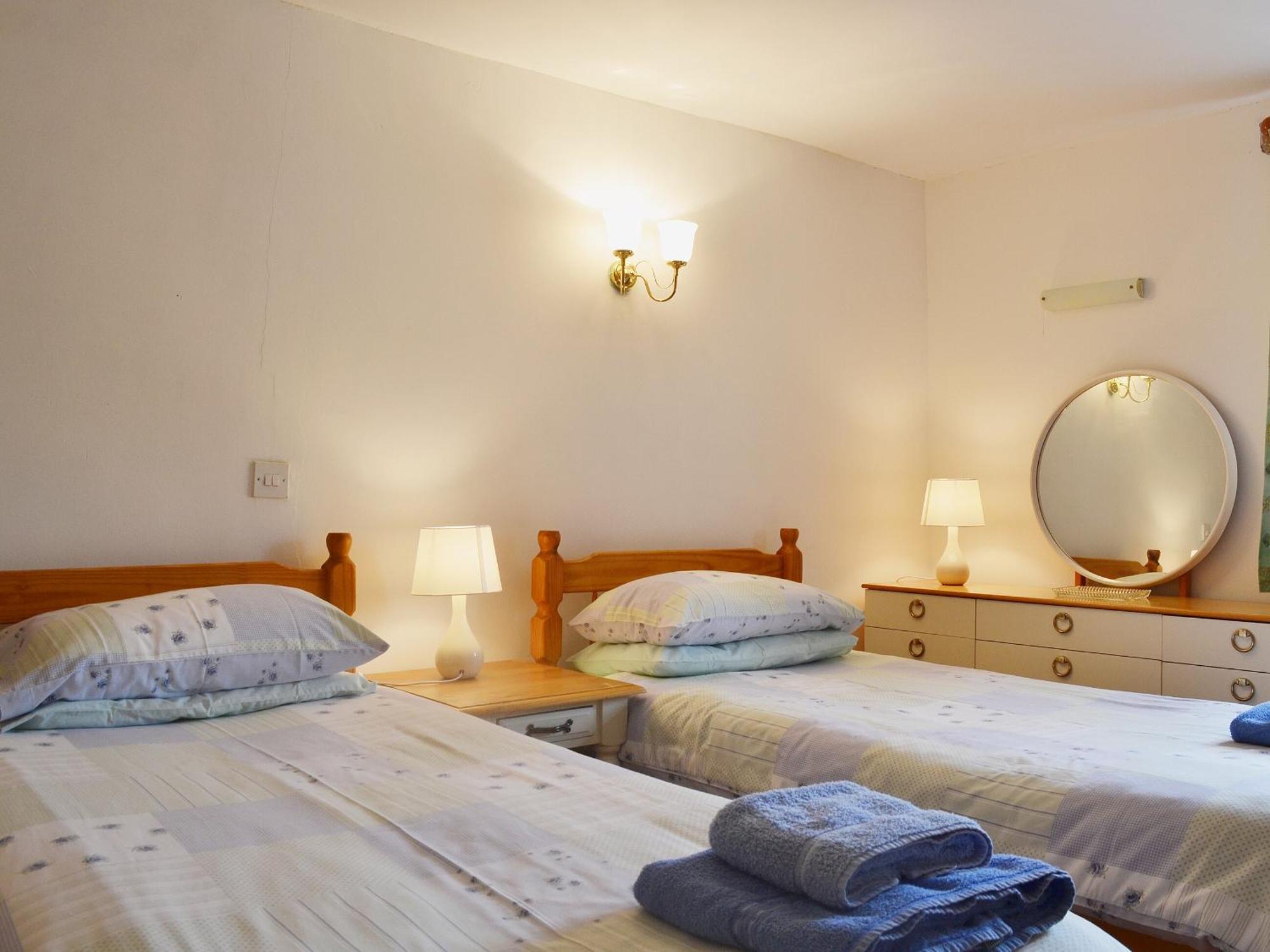 Barn Owl Cottage Кромфорд Екстериор снимка